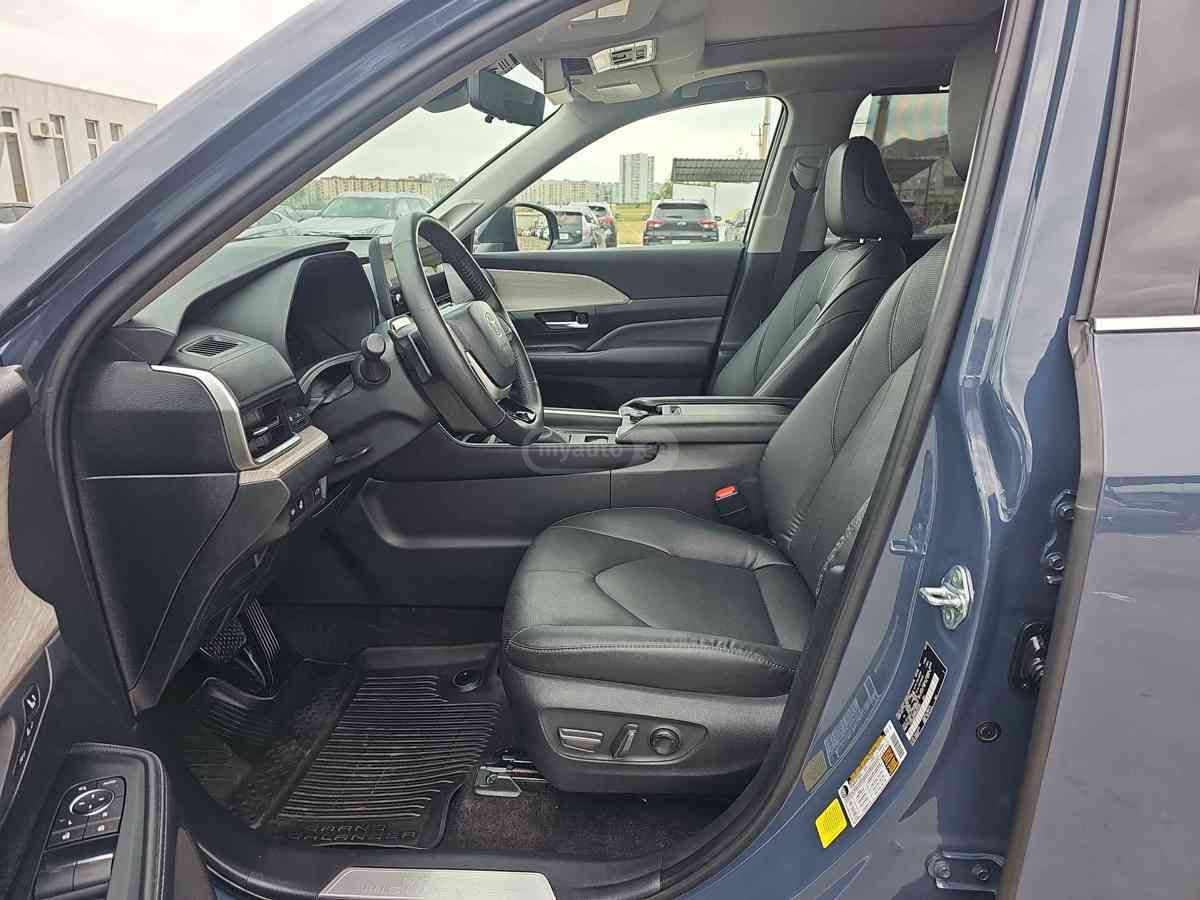 Toyota Grand Highlander 2024 — photo 2
