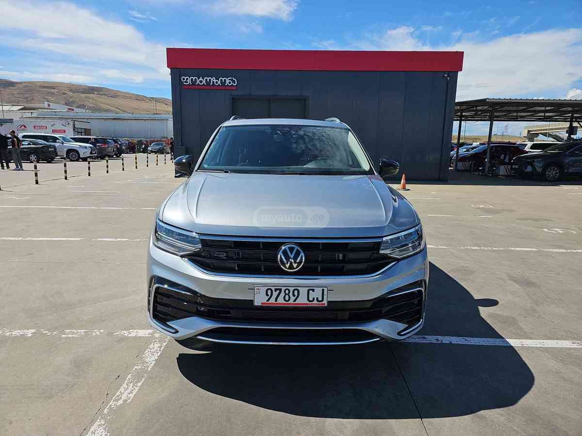 Volkswagen Tiguan 2023 — photo 2
