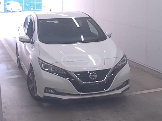 Nissan Leaf 2018 — photo 2