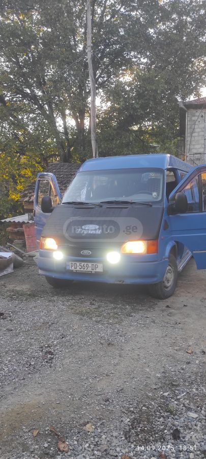 Ford Transit 1999 — photo 2