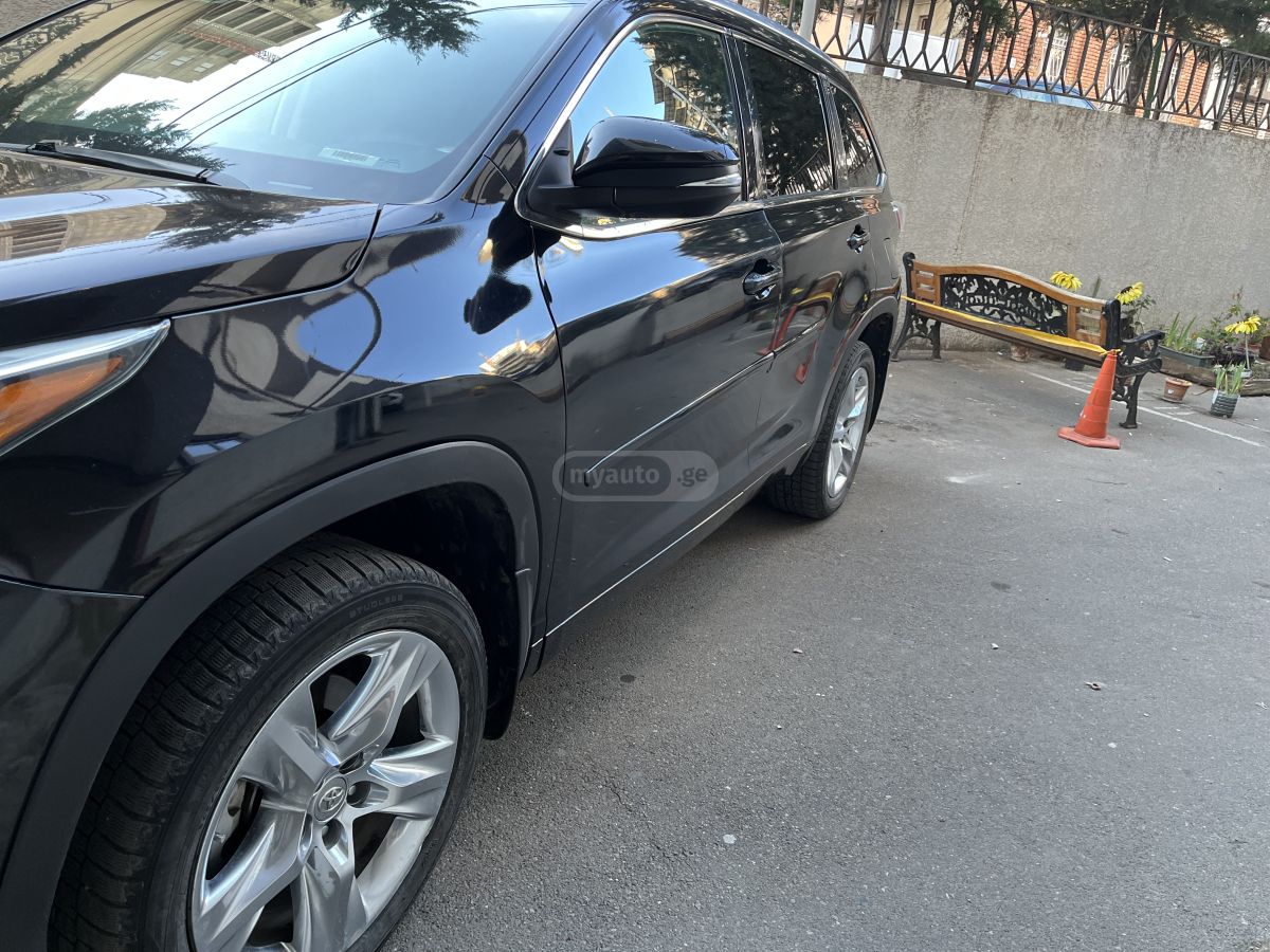 Toyota Highlander 2015 — photo 2