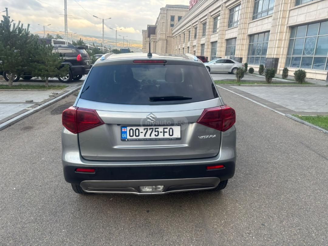 Suzuki Vitara 2019 — photo 2