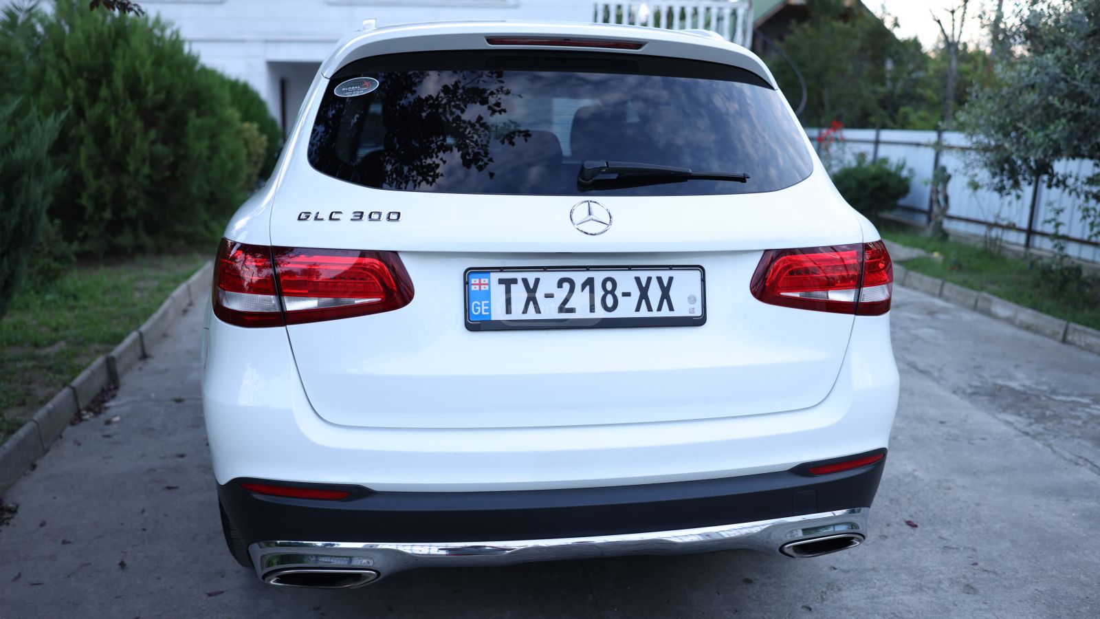 Mercedes-Benz GLC 300 2016 — photo 2