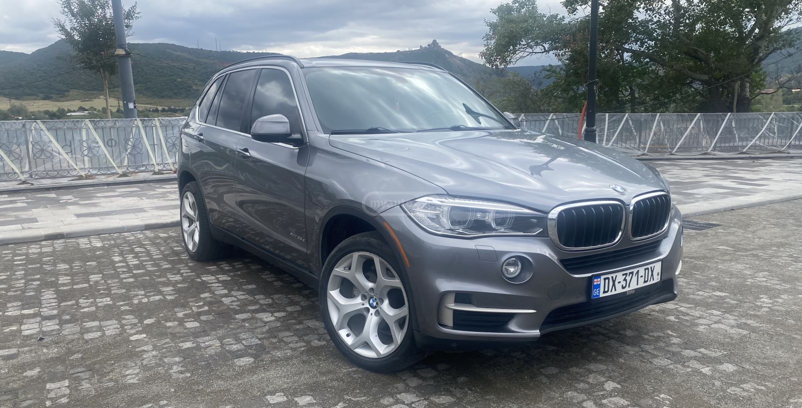BMW X5 2016 — photo 2