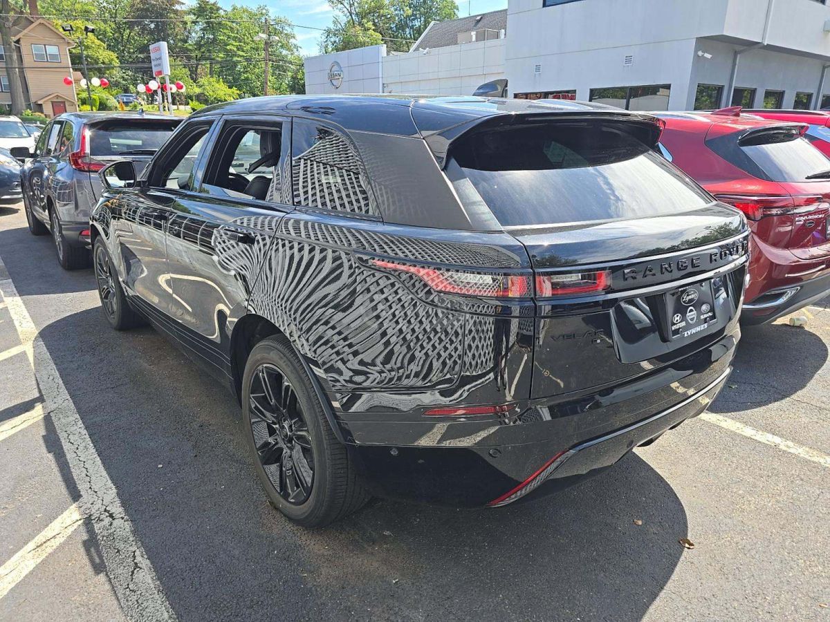 Land Rover Range Rover  Velar 2021 — photo 2