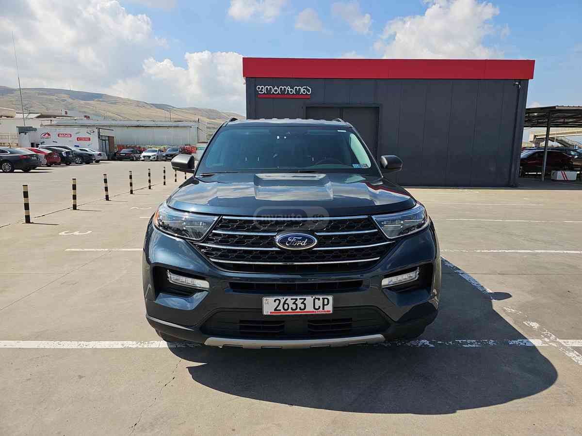 Ford Explorer 2022 — photo 2