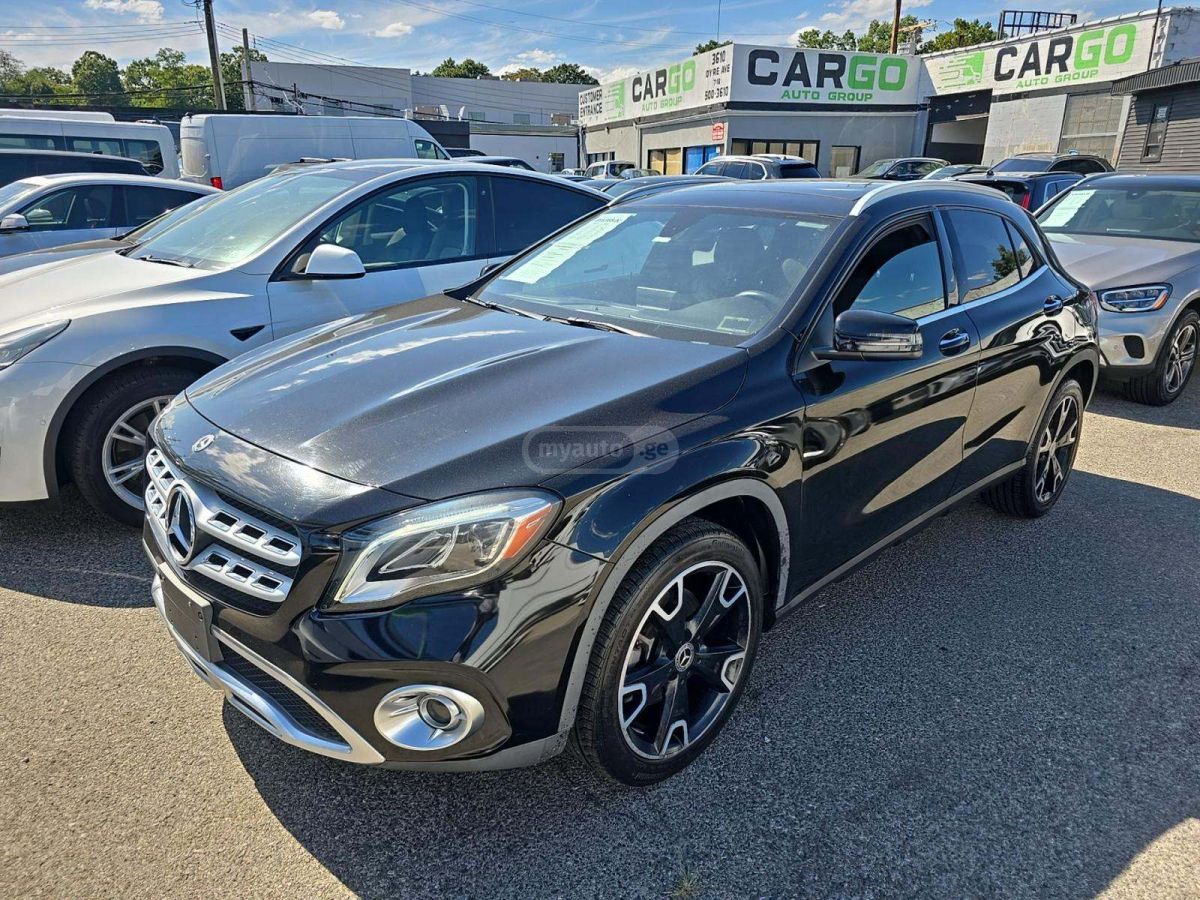 Mercedes-Benz GLA 250