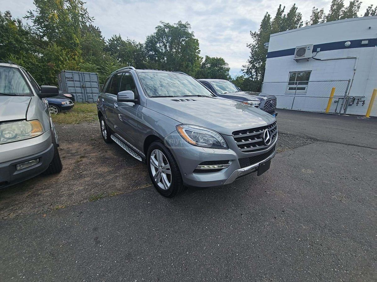 Mercedes-Benz ML 350 2013 — photo 2