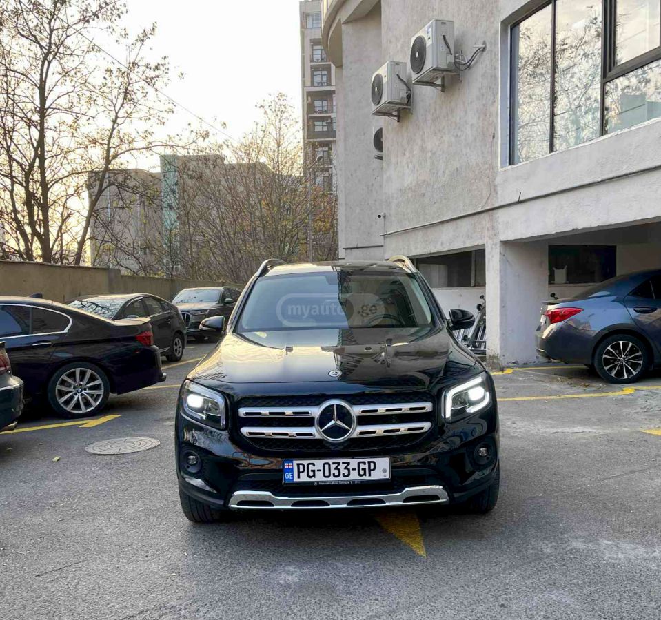 Mercedes-Benz GLB 250