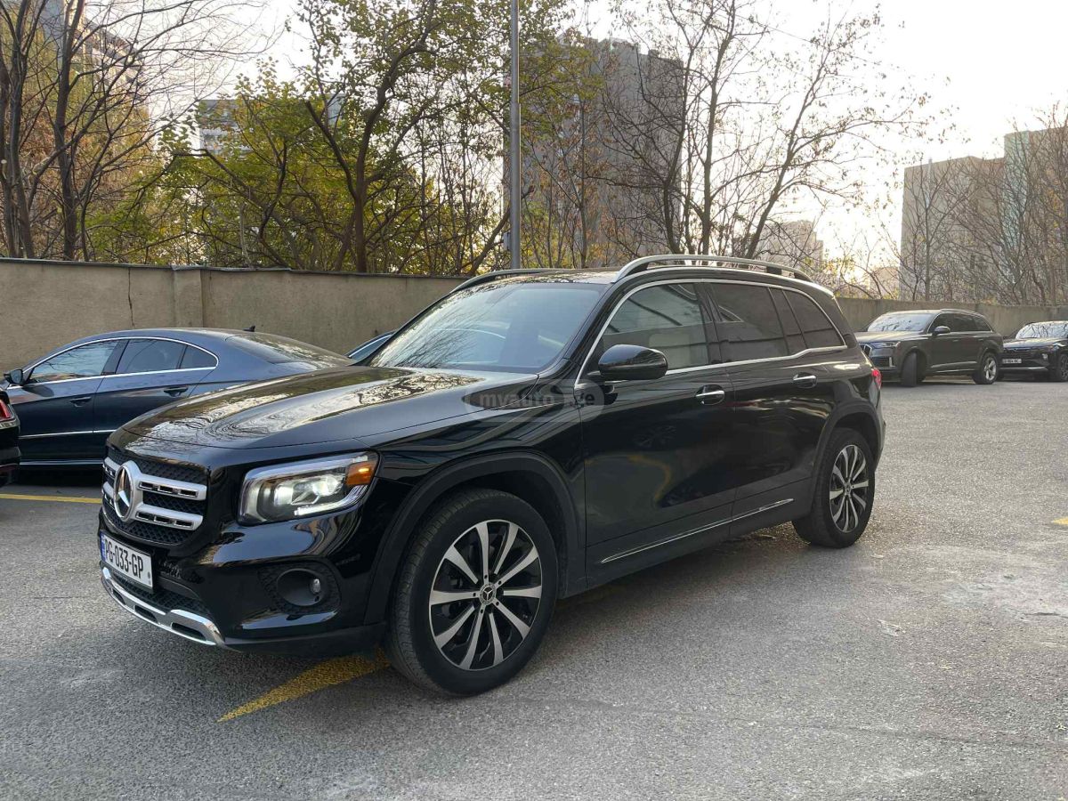 Mercedes-Benz GLB 250 2023 — photo 2