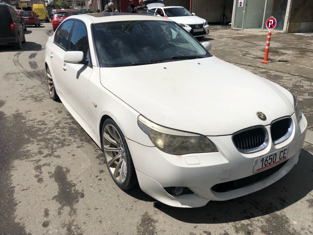 BMW 530