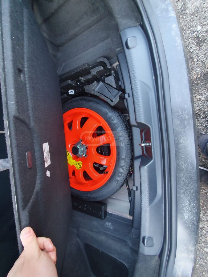 Jaguar XE 2016 — photo 2