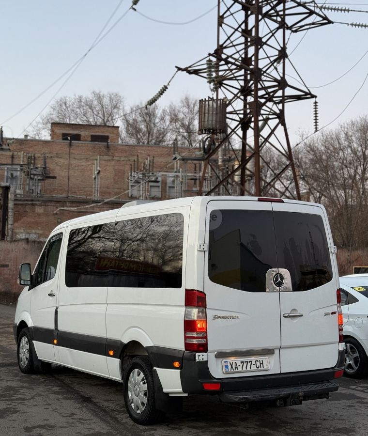 Mercedes-Benz Sprinter 2010 — photo 2
