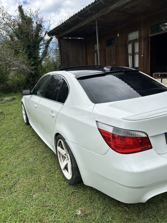 BMW 550