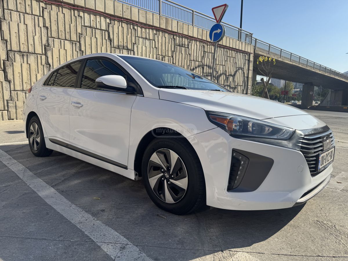 Hyundai Ioniq 2018 — photo 2