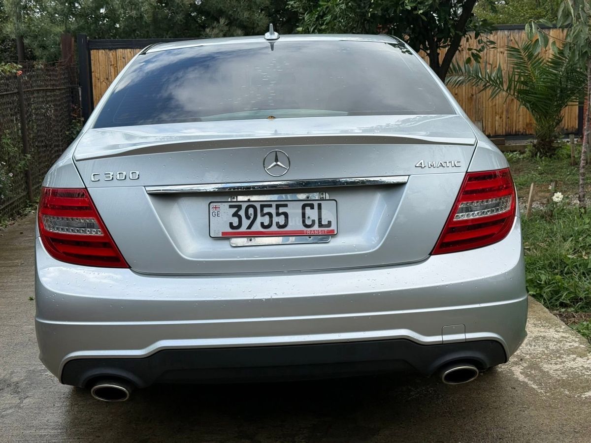 Mercedes-Benz C 300 2014 — photo 2