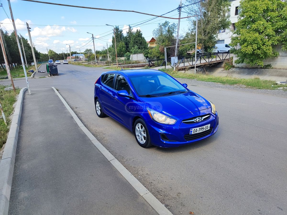 Hyundai Accent 2012 — photo 2