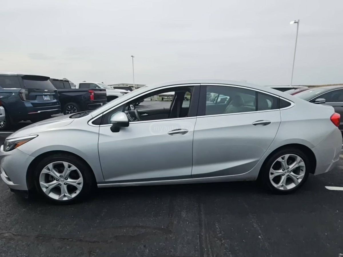 Chevrolet Cruze 2016 — photo 2