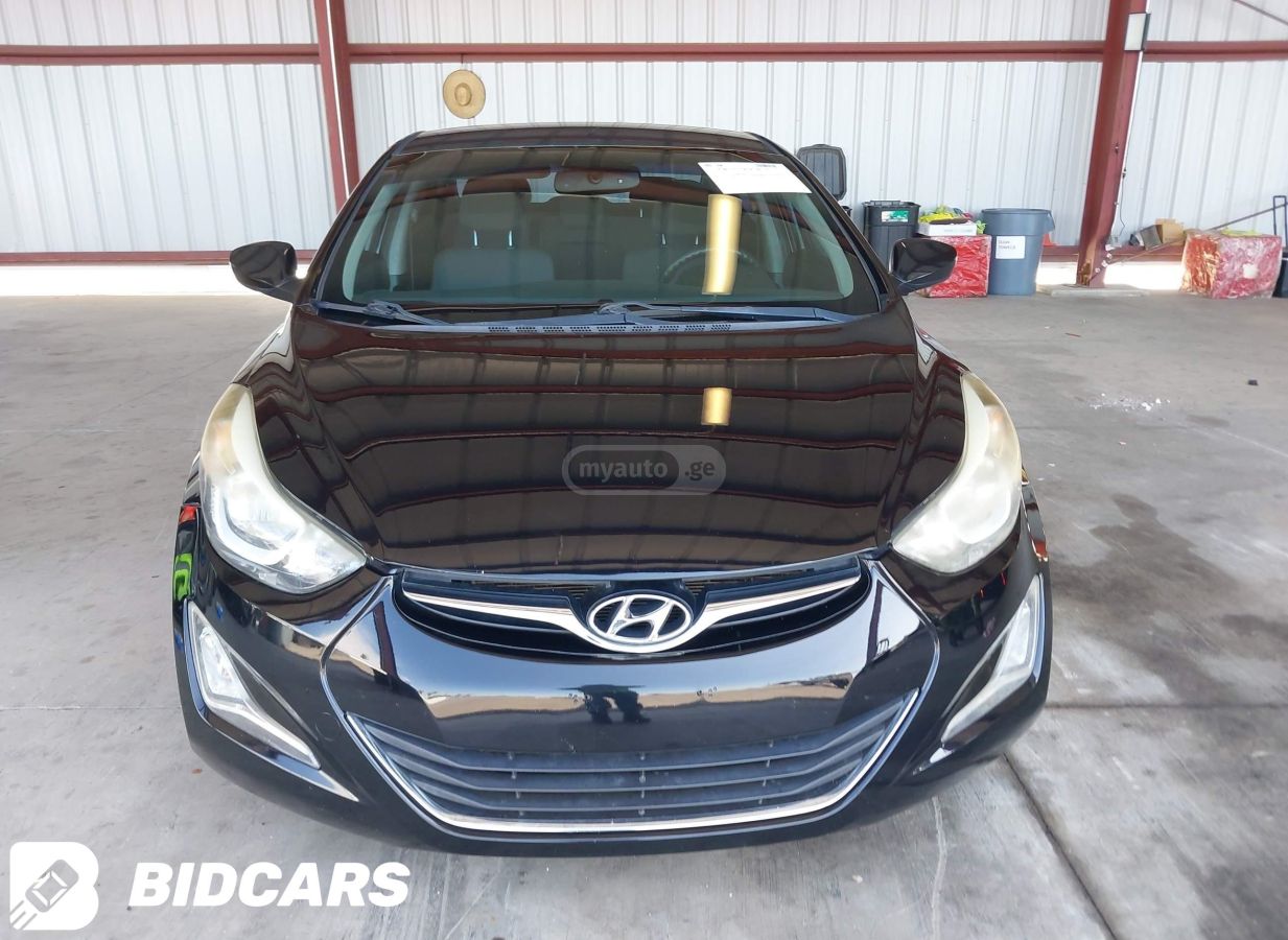 Hyundai Elantra 2016 — photo 2