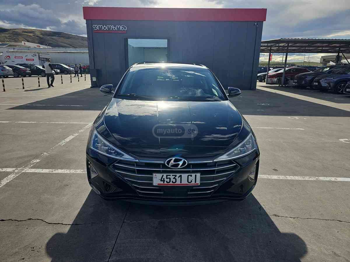 Hyundai Elantra 2020 — photo 2