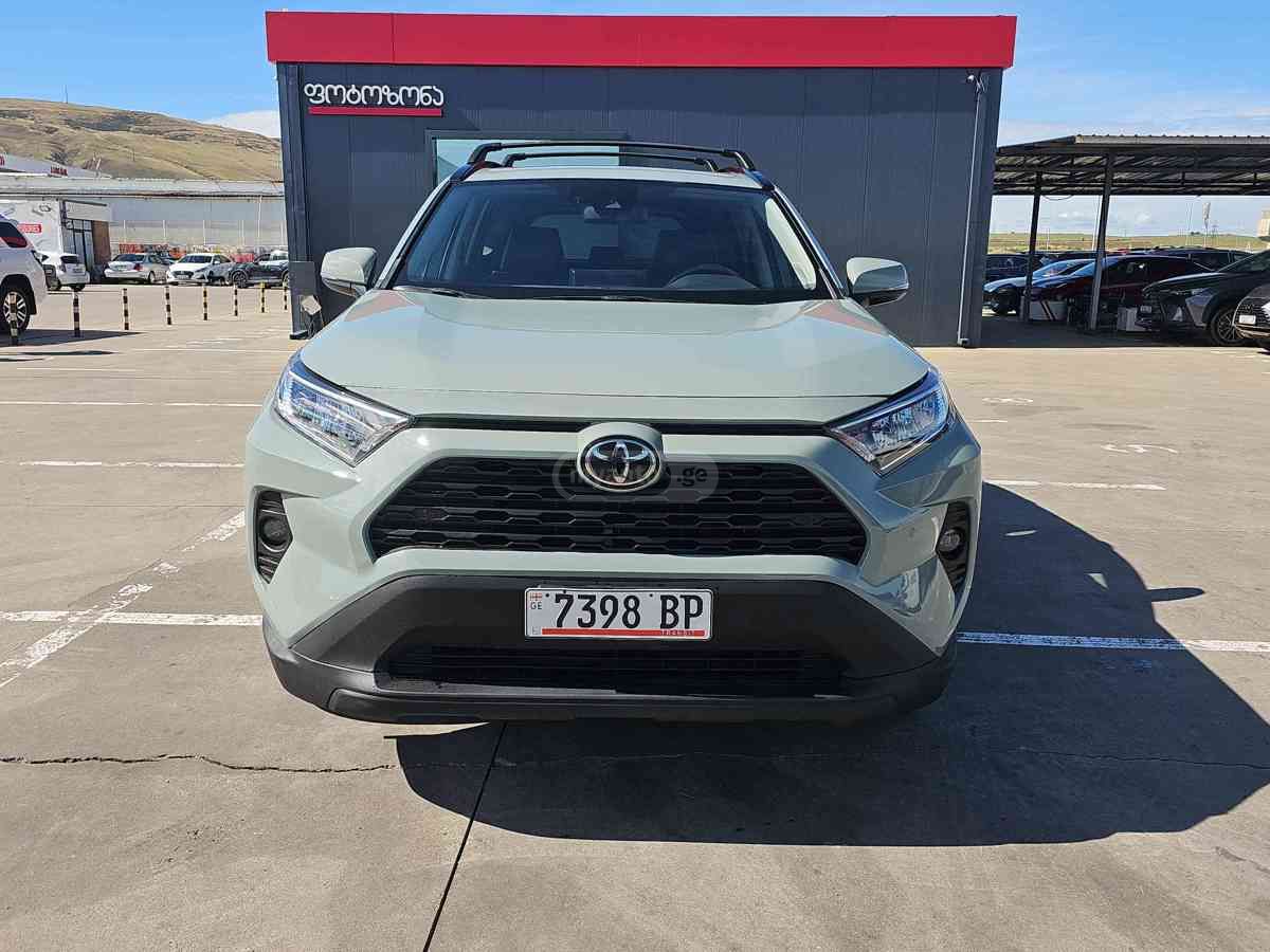 Toyota RAV 4 2021 — photo 2