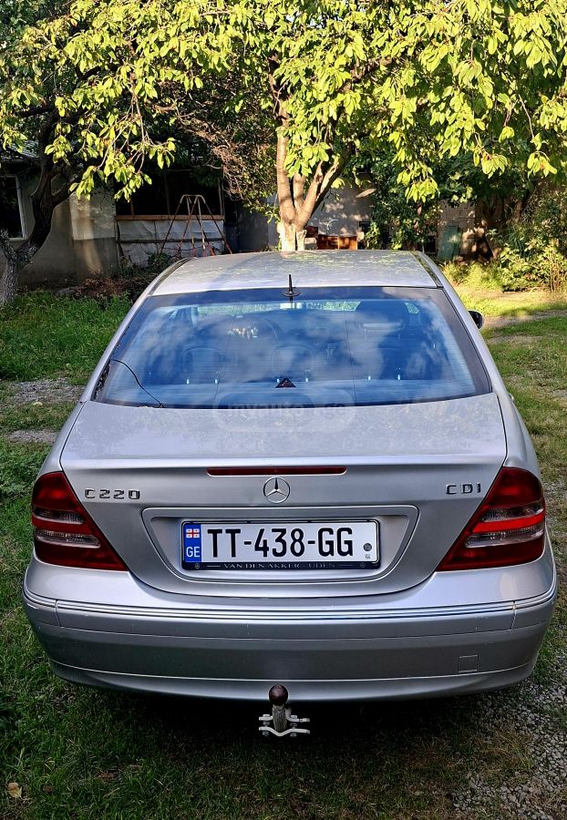 Mercedes-Benz C 220 2001 — photo 2