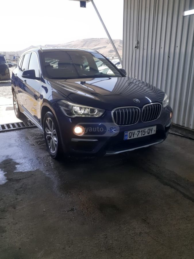 BMW X1