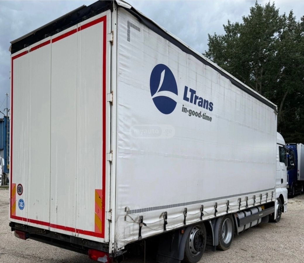 Isuzu TGX 2013 — photo 2