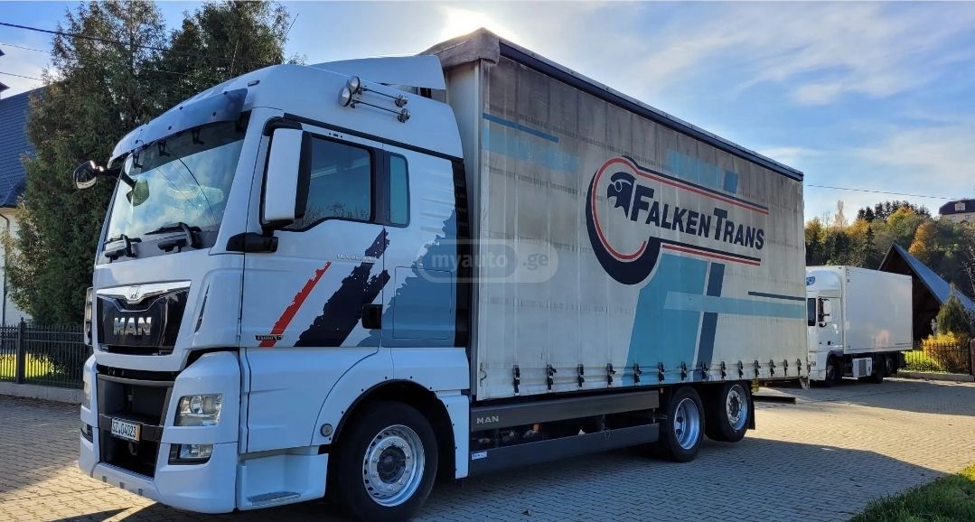 Isuzu TGX 2013 — photo 2
