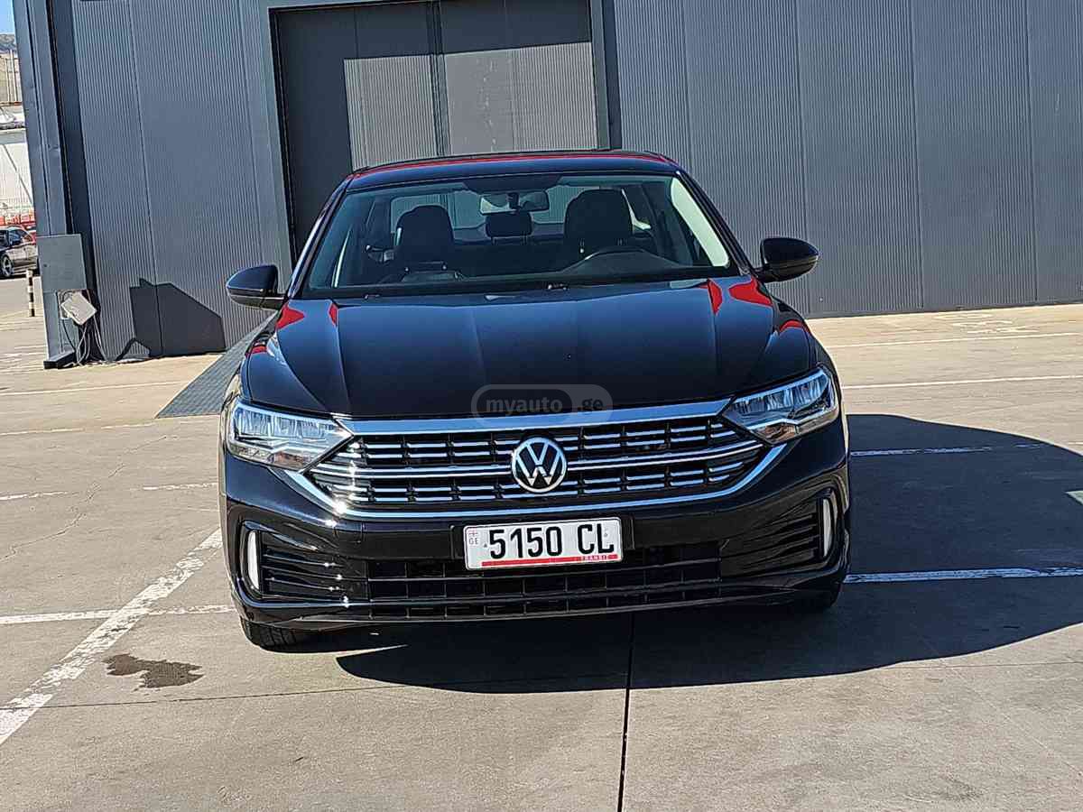 Volkswagen Jetta 2022 — photo 2