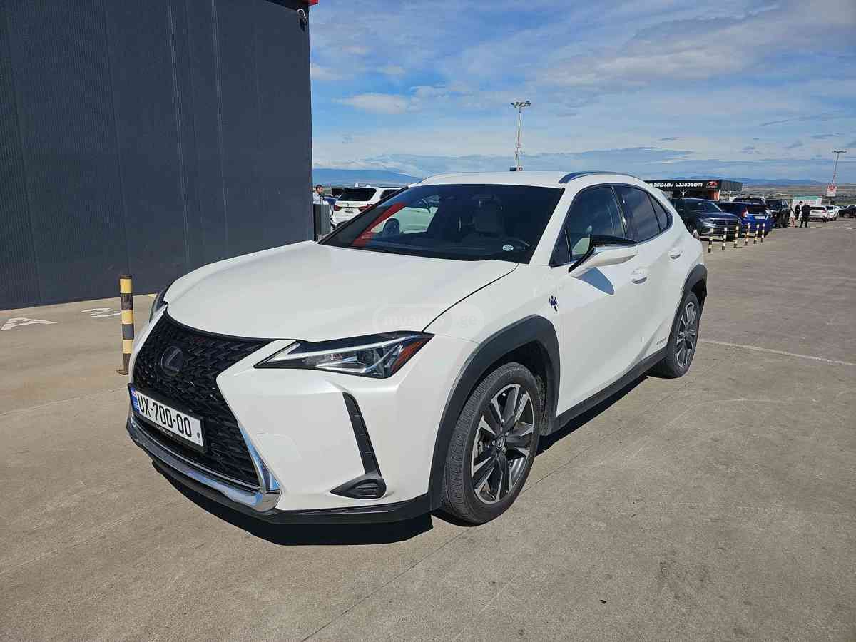 Lexus UX 250 h