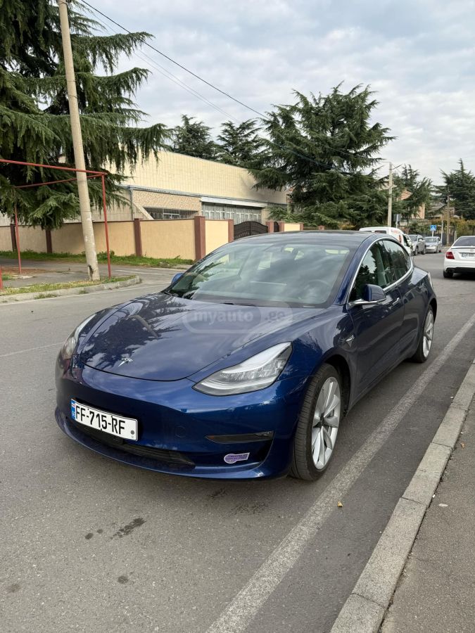 Tesla Model 3 2019 — photo 2