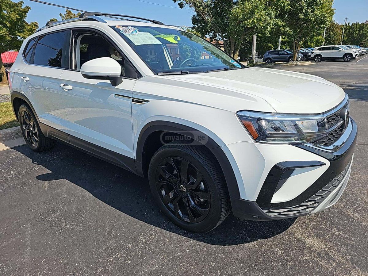 Volkswagen Taos 2022 — photo 2