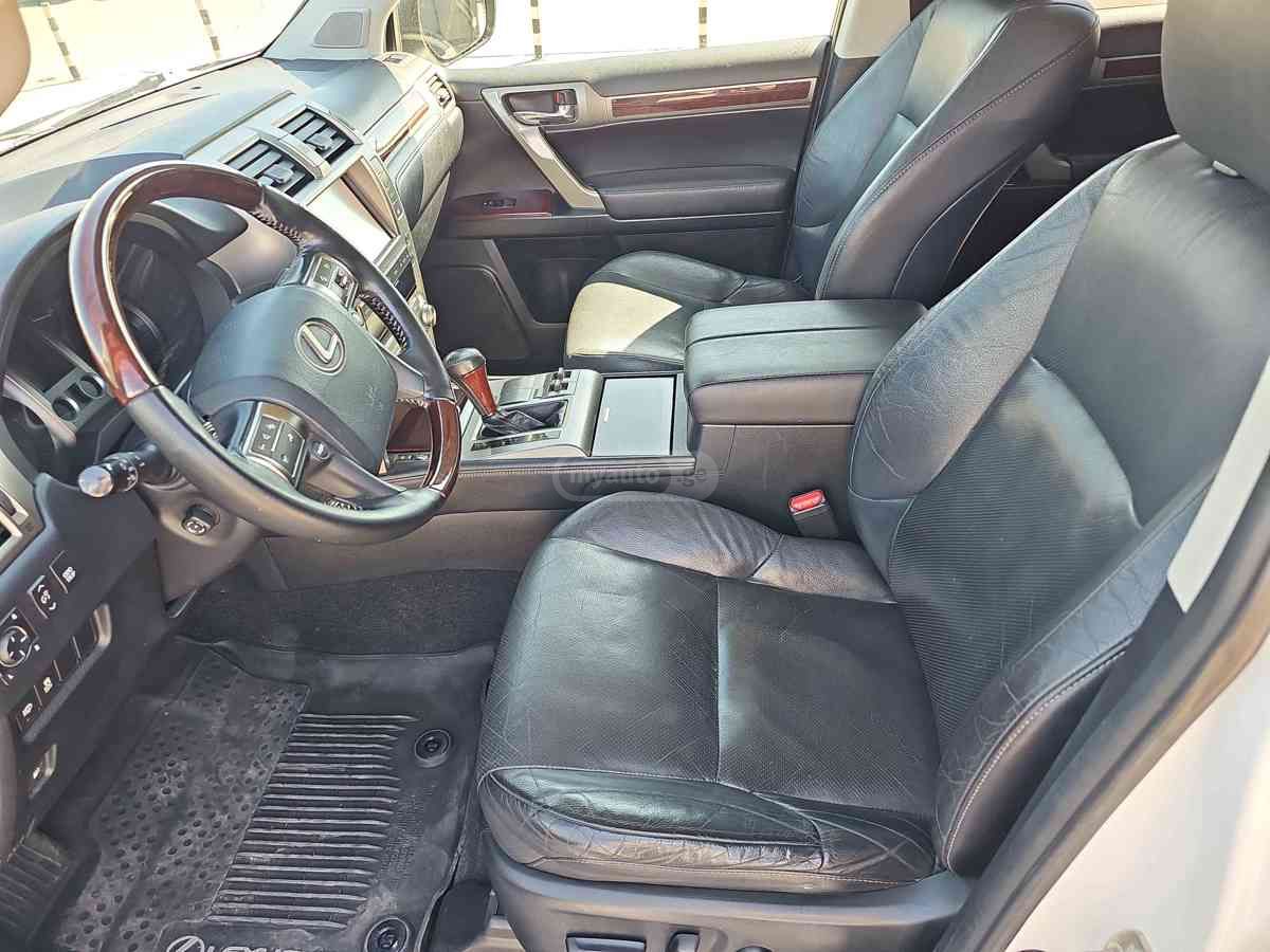 Lexus GX 460 2017 — photo 2