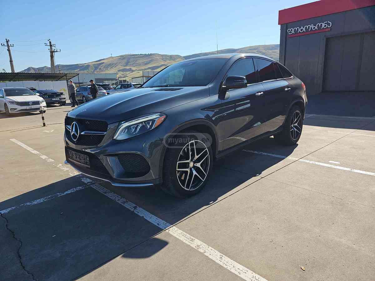 Mercedes-Benz 450