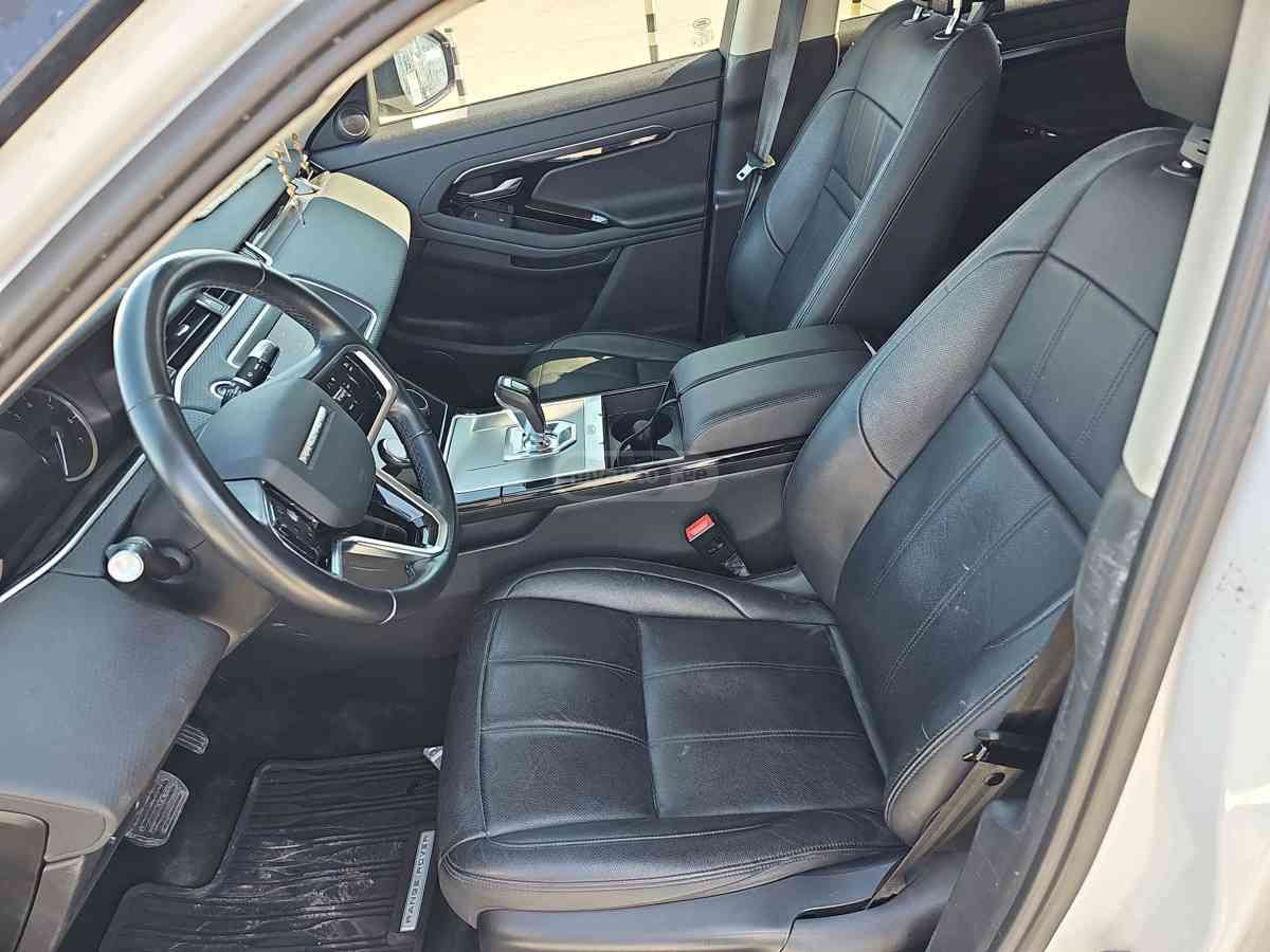 Land Rover Range Rover Evoque 2022 — photo 2