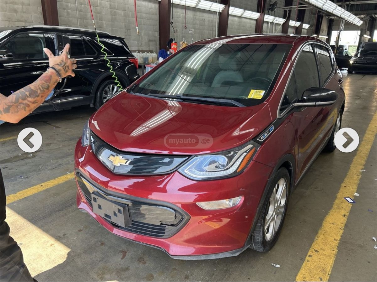 Chevrolet Bolt EV 2017 — photo 2