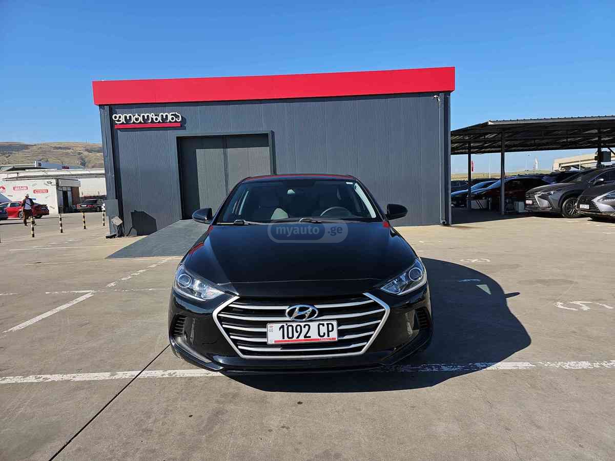 Hyundai Elantra 2018 — photo 2