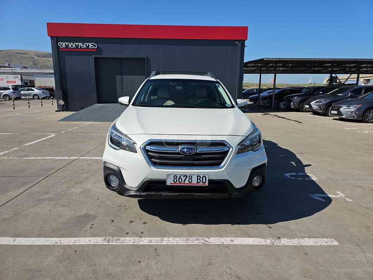 Subaru Outback 2019 — photo 2