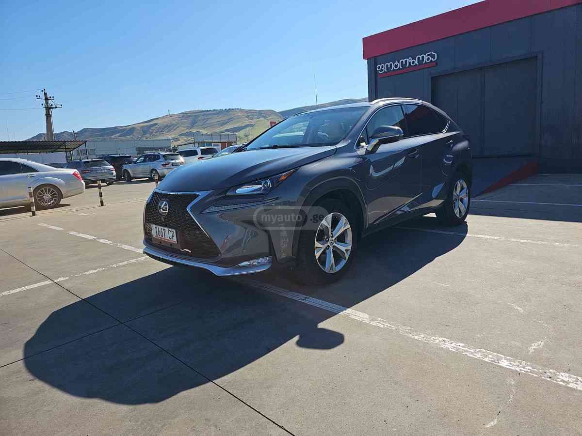 Lexus NX 200