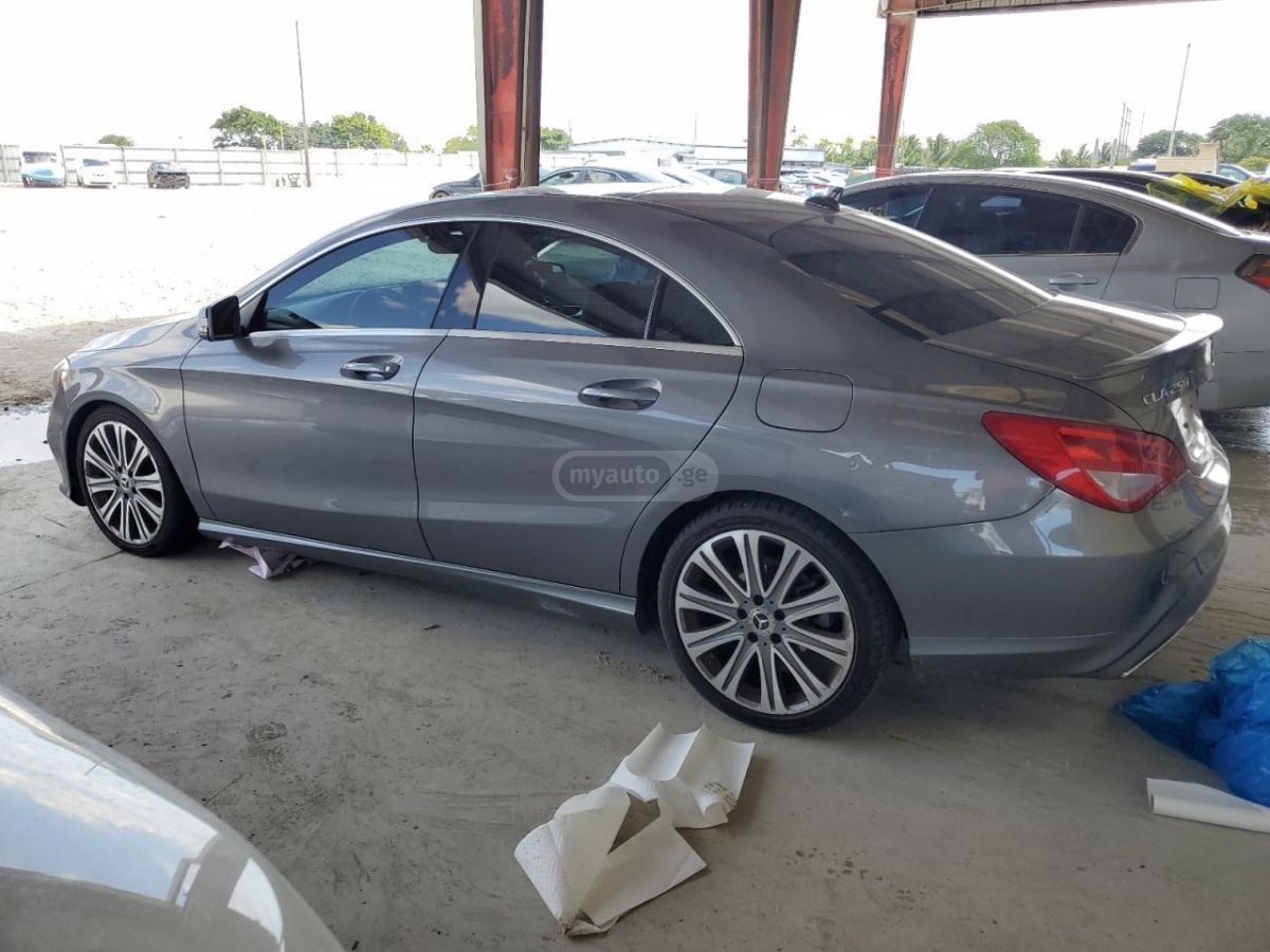 Mercedes-Benz CLA 250 2018 — photo 2