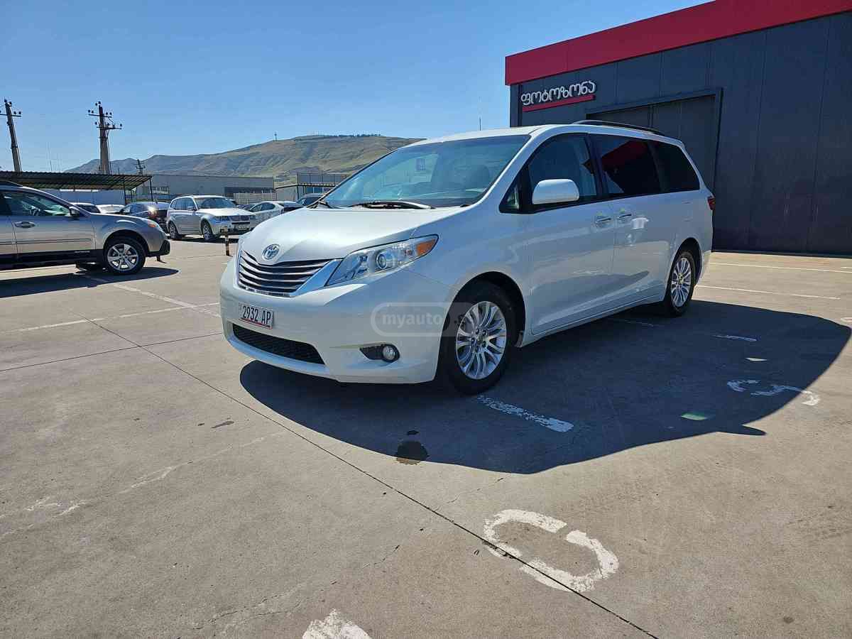 Toyota Sienna