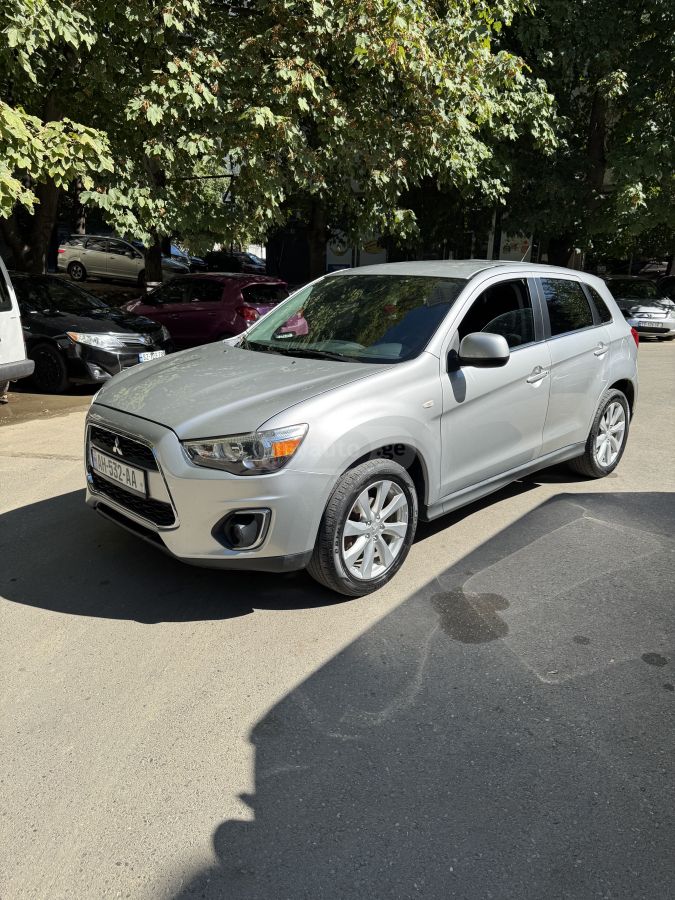 Mitsubishi Outlander Sport