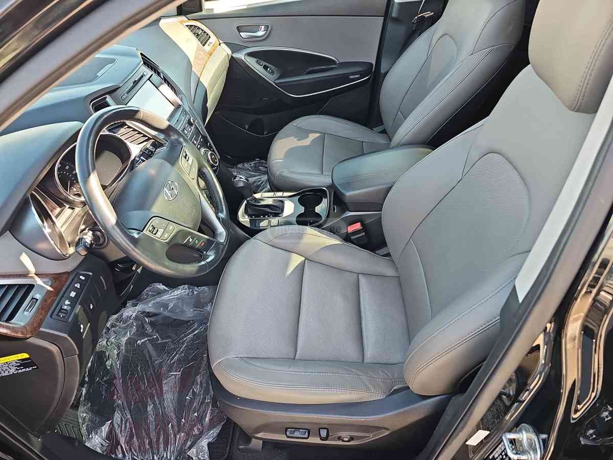 Hyundai Santa FE 2018 — photo 2