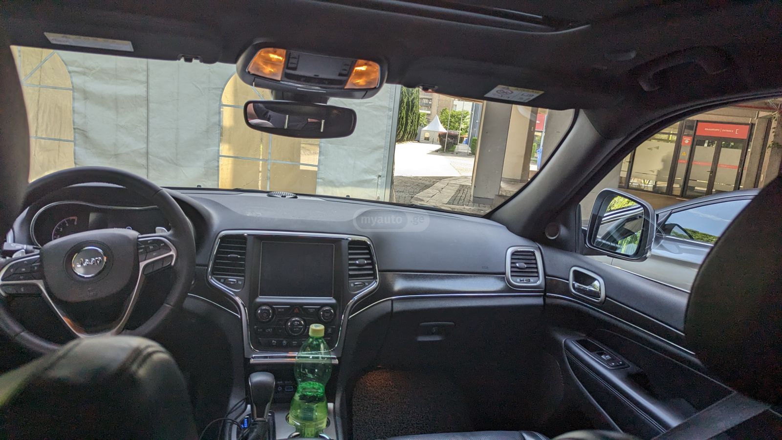 Jeep Grand Cherokee 2018 — photo 2
