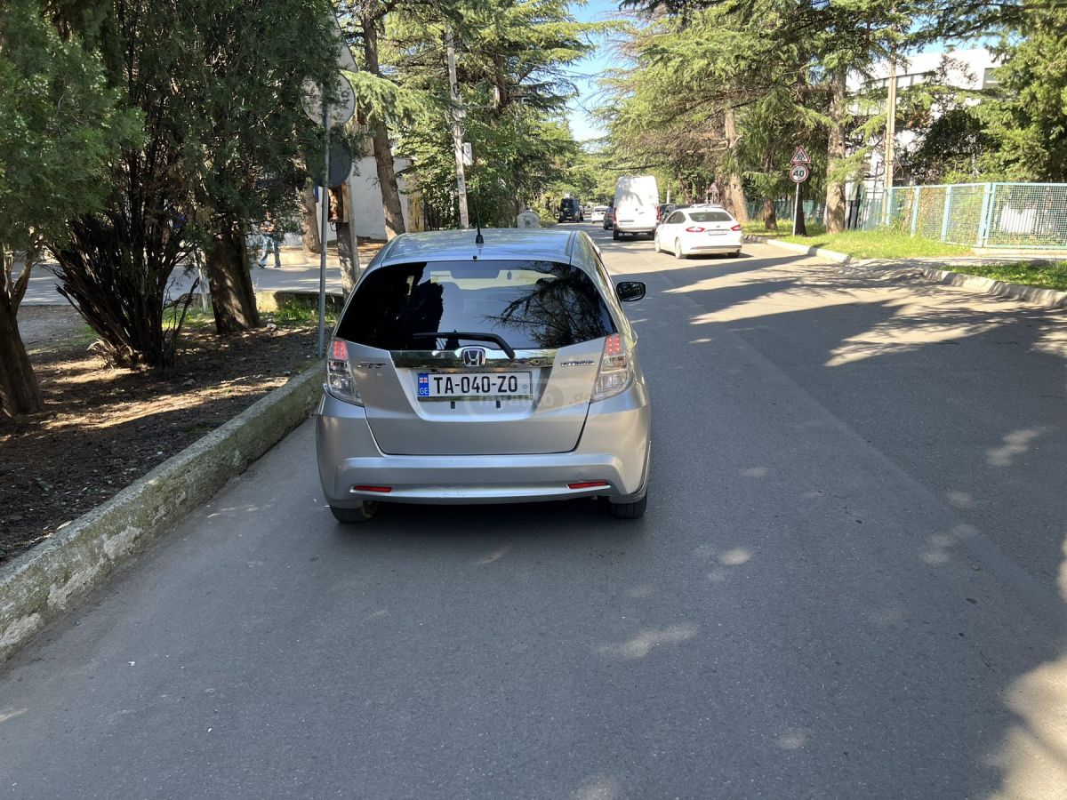 Honda FIT 2012 — photo 2
