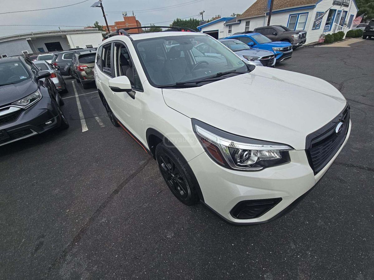 Subaru Forester 2019 — photo 2