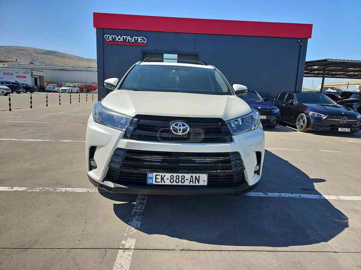 Toyota Highlander 2016 — photo 2