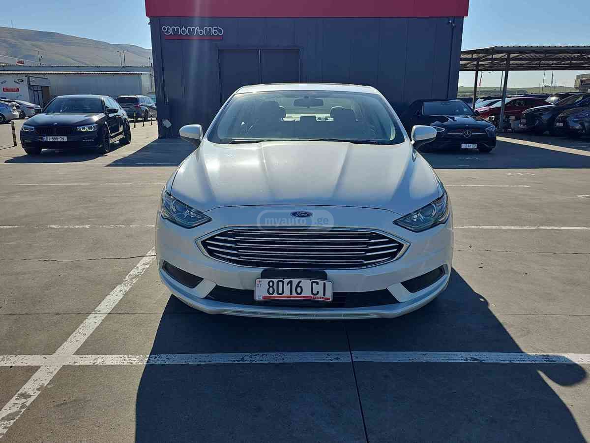 Ford Fusion 2018 — photo 2