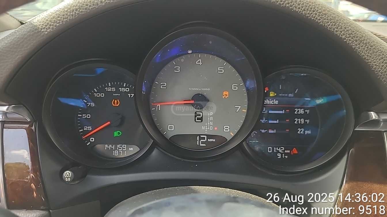 Porsche Macan 2015 — photo 2
